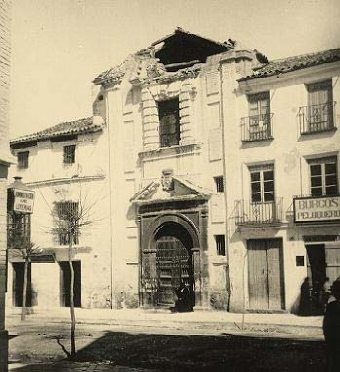 Imagen en la que se muestran los daños del terremoto de 1884 en Antequera